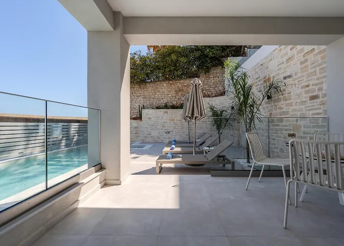 Artcotel Luxury Willa Retimno